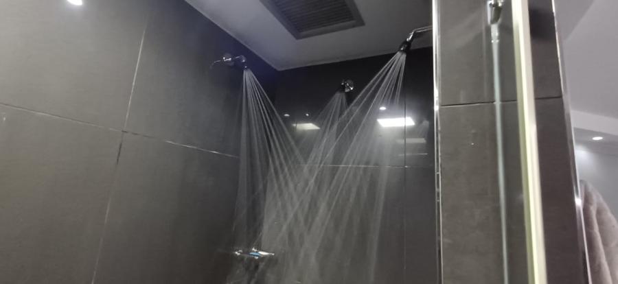 5 Bedroom Property for Sale in Nahoon Valley Park Eastern Cape